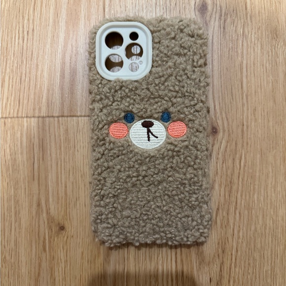 iPhone 12 Pro Max phone case - Picture 1 of 1